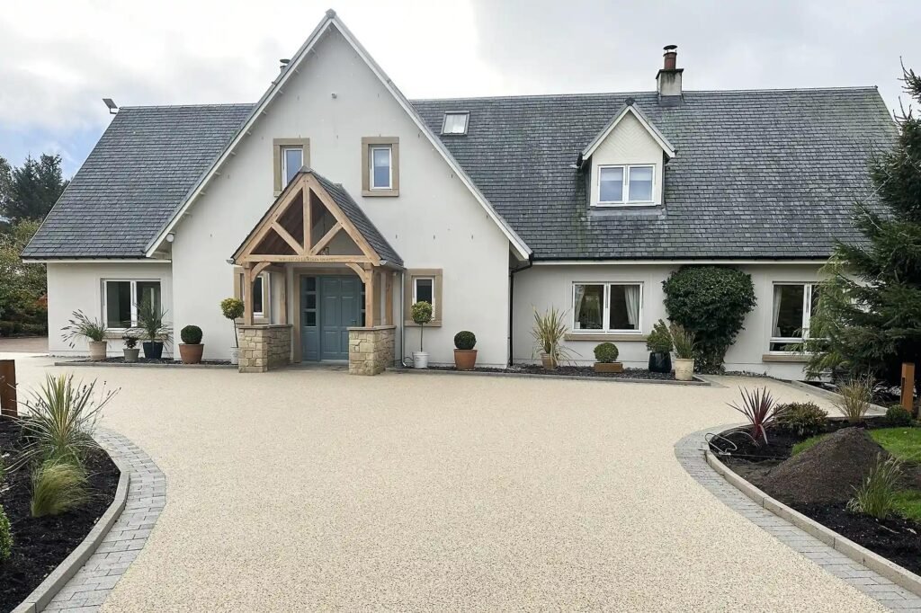 Benefits of Choosing a Resin Driveway for Your Home